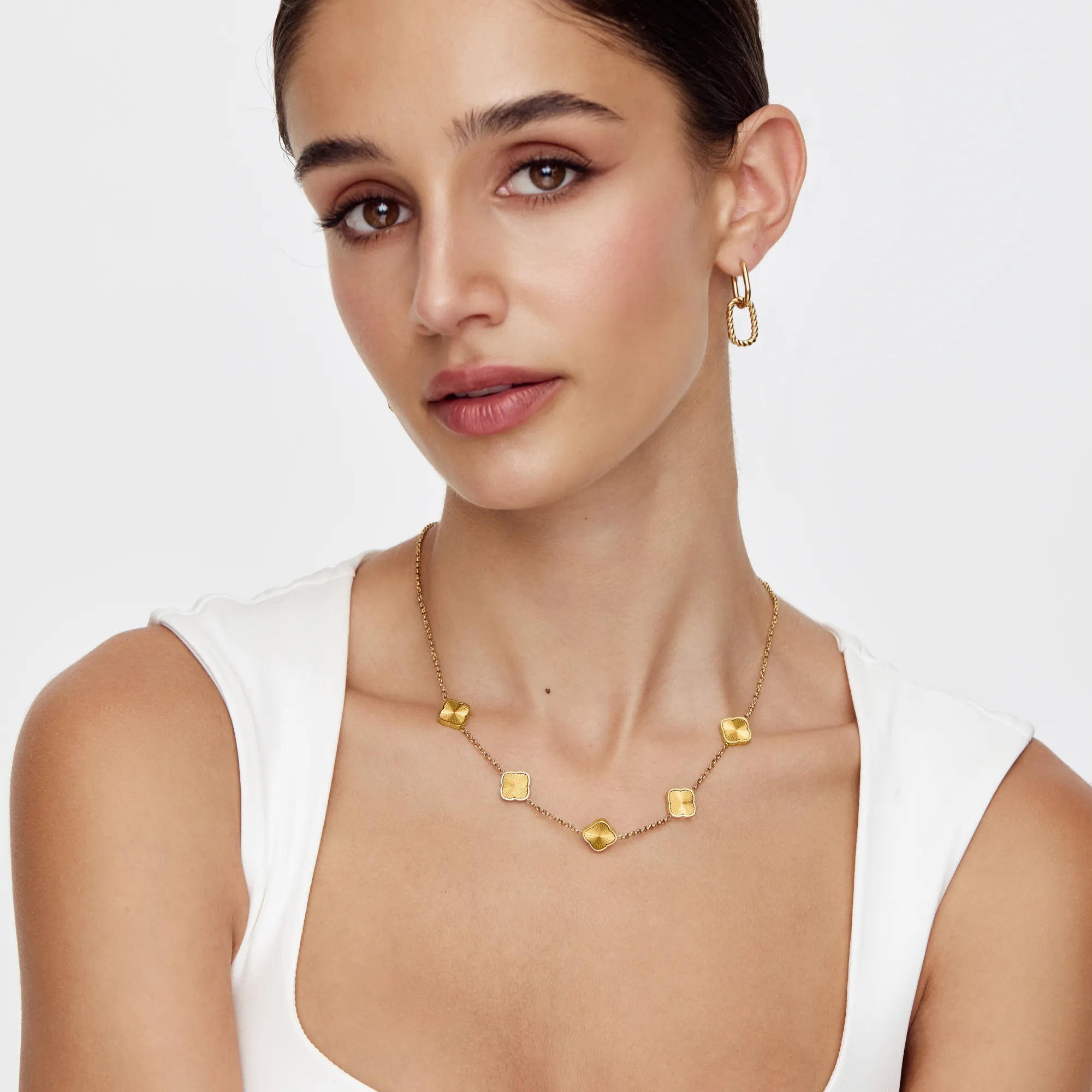 Clover Link Necklace