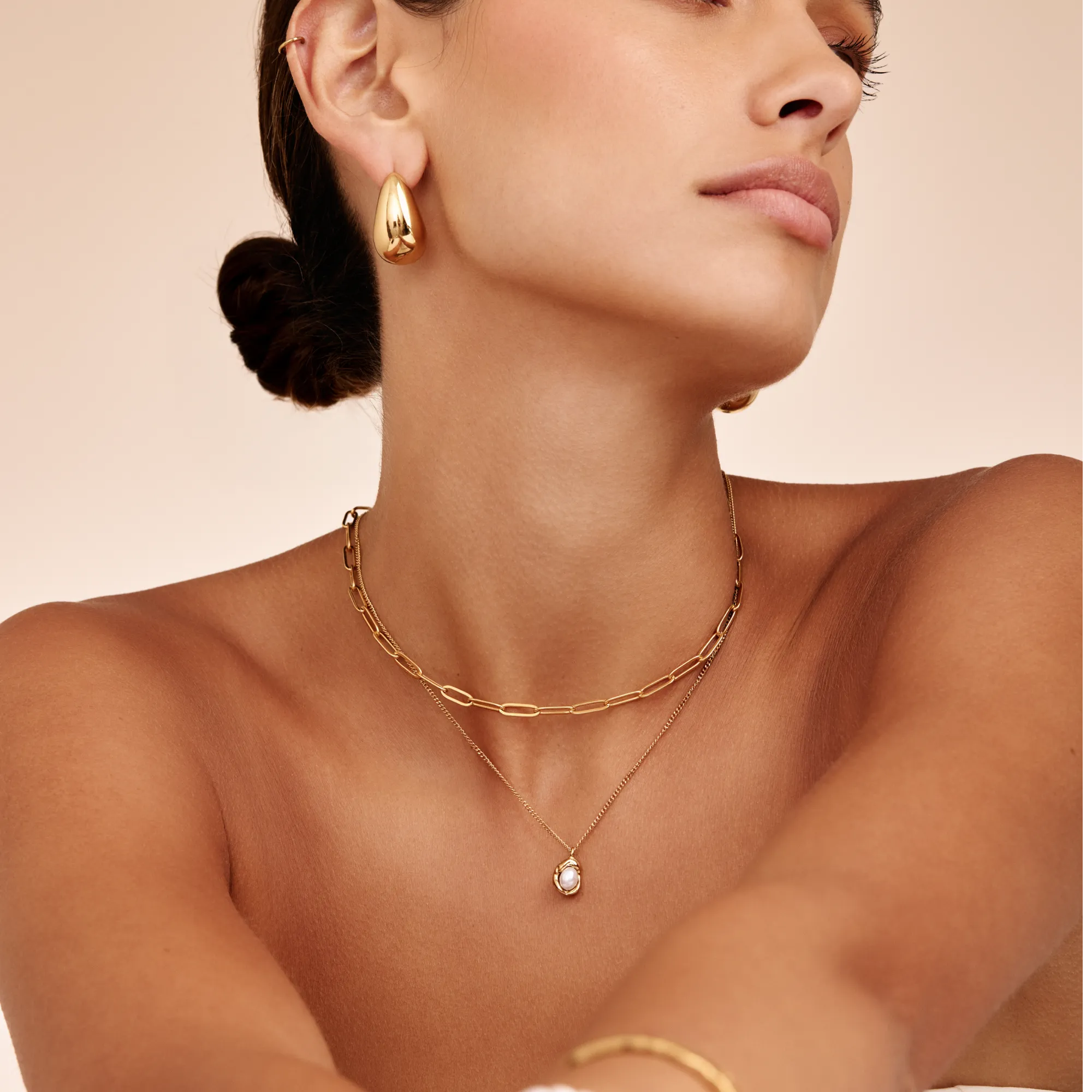 Luna Pearl Drop Necklace