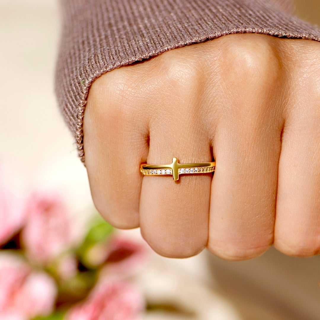 To My Daughter "PRAY ON IT" - GOLDEN CROSS RING