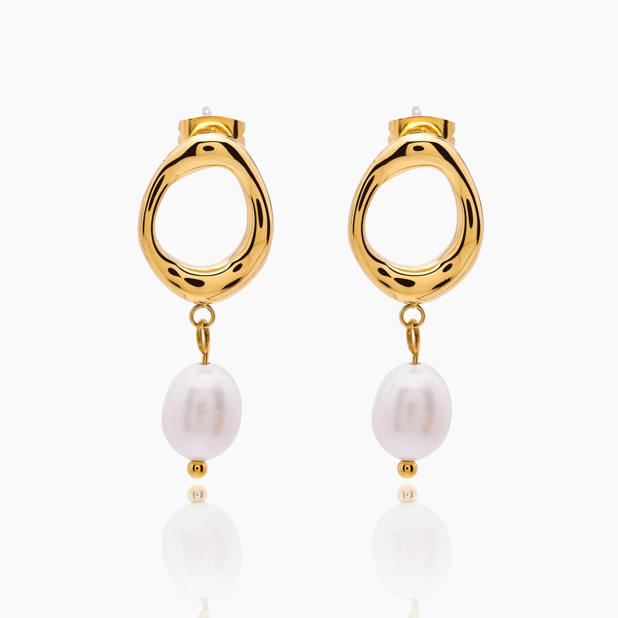 Isla Pearl Hoops