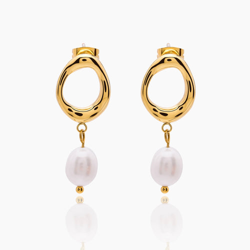 Isla Pearl Earrings