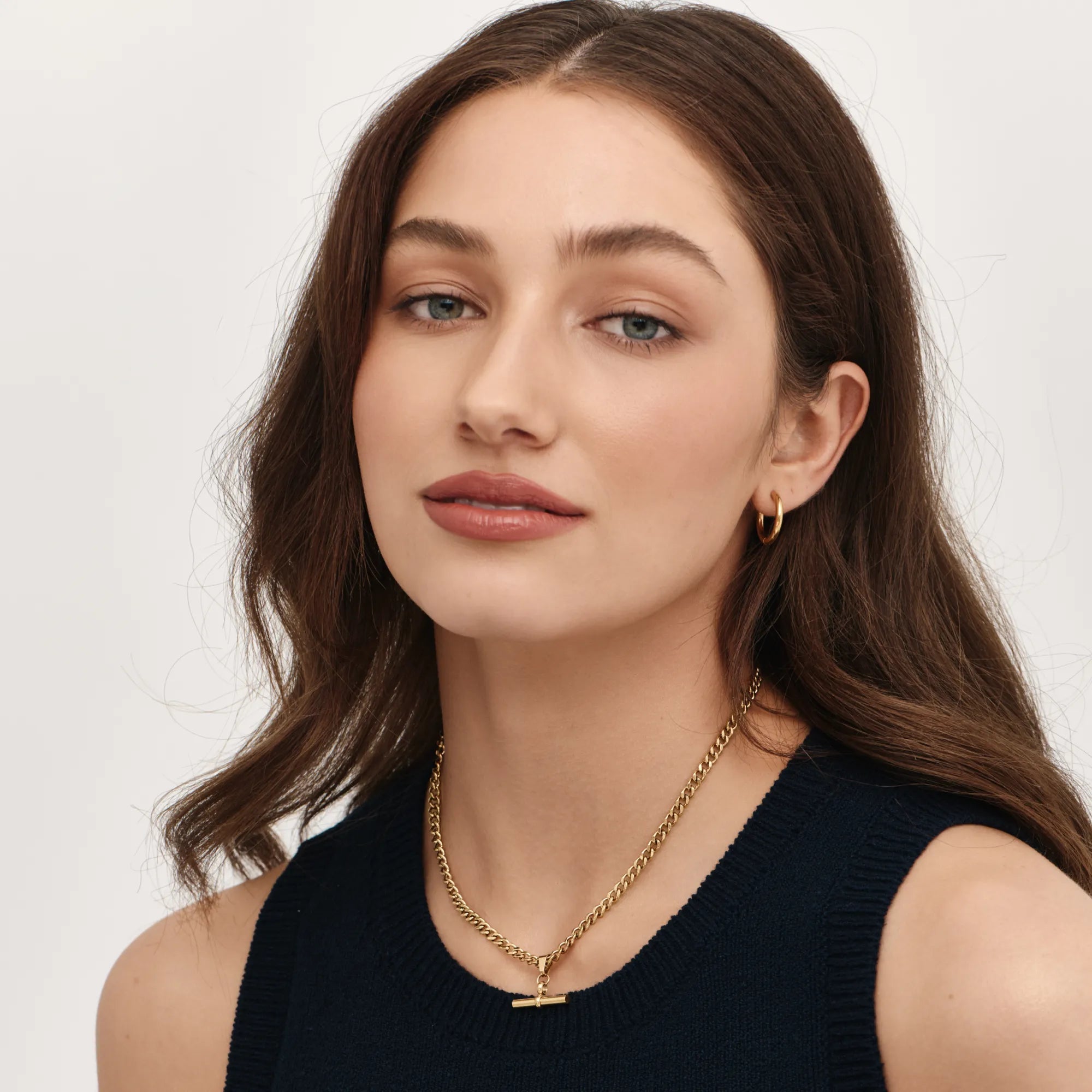 Balance Curb T-Bar Necklace