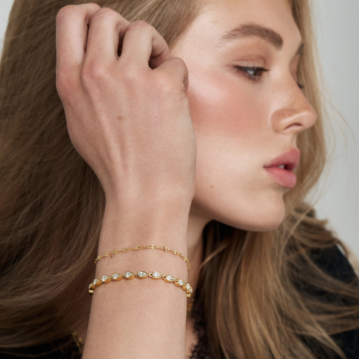 Teardrop Tennis Bracelet in gold