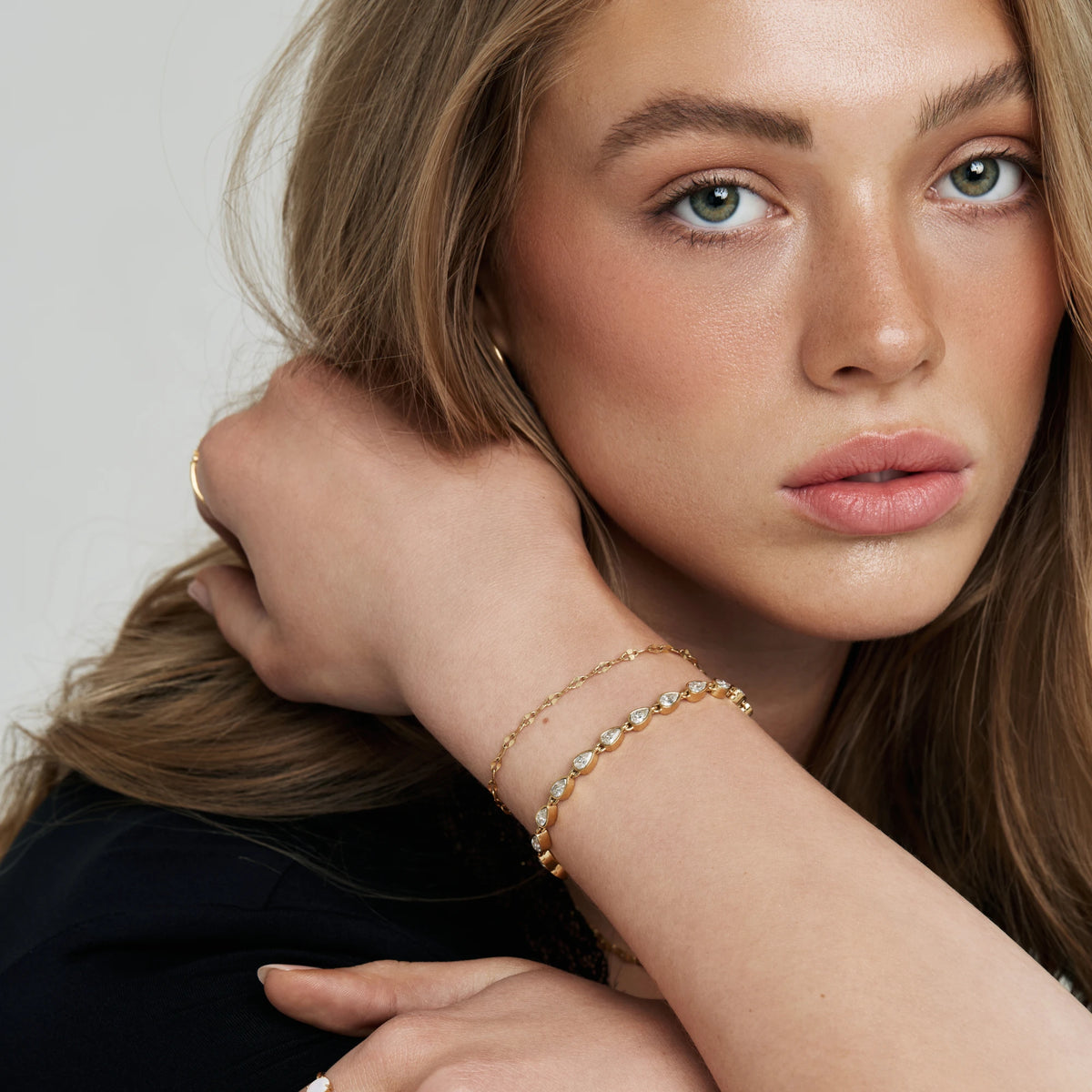 Teardrop Tennis Bracelet in gold