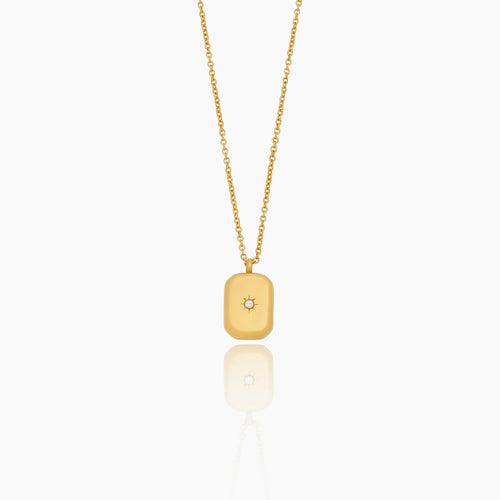 Stella Pendant Necklace